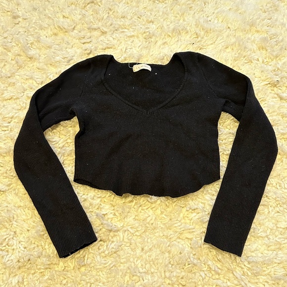 PacSun Cropped Long Sleeve Sweaters - Picture 1 of 5
